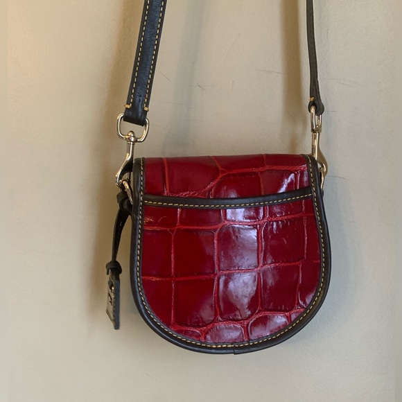 Dooney and Bourke Red Faux Crocodile Embossed Small Mini Crossbody Purse - Picture 5 of 10